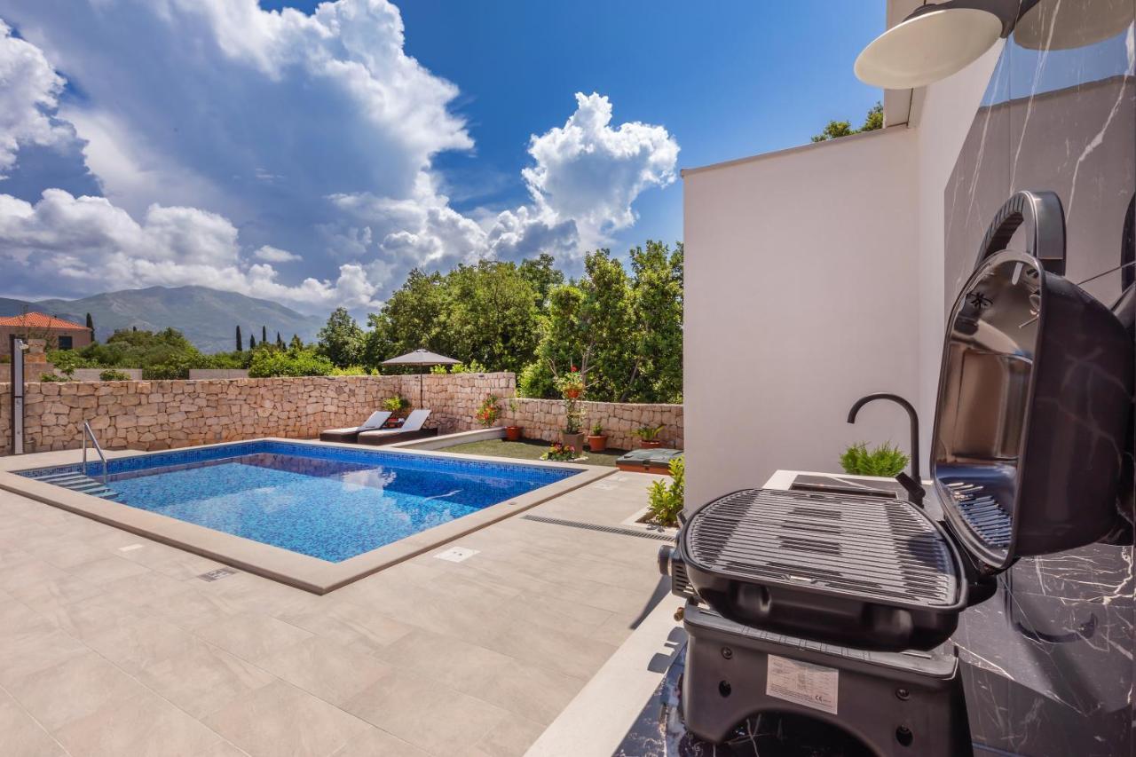 Apartment Holiday Home Doma, Cilipi Near Dubrovnik المظهر الخارجي الصورة
