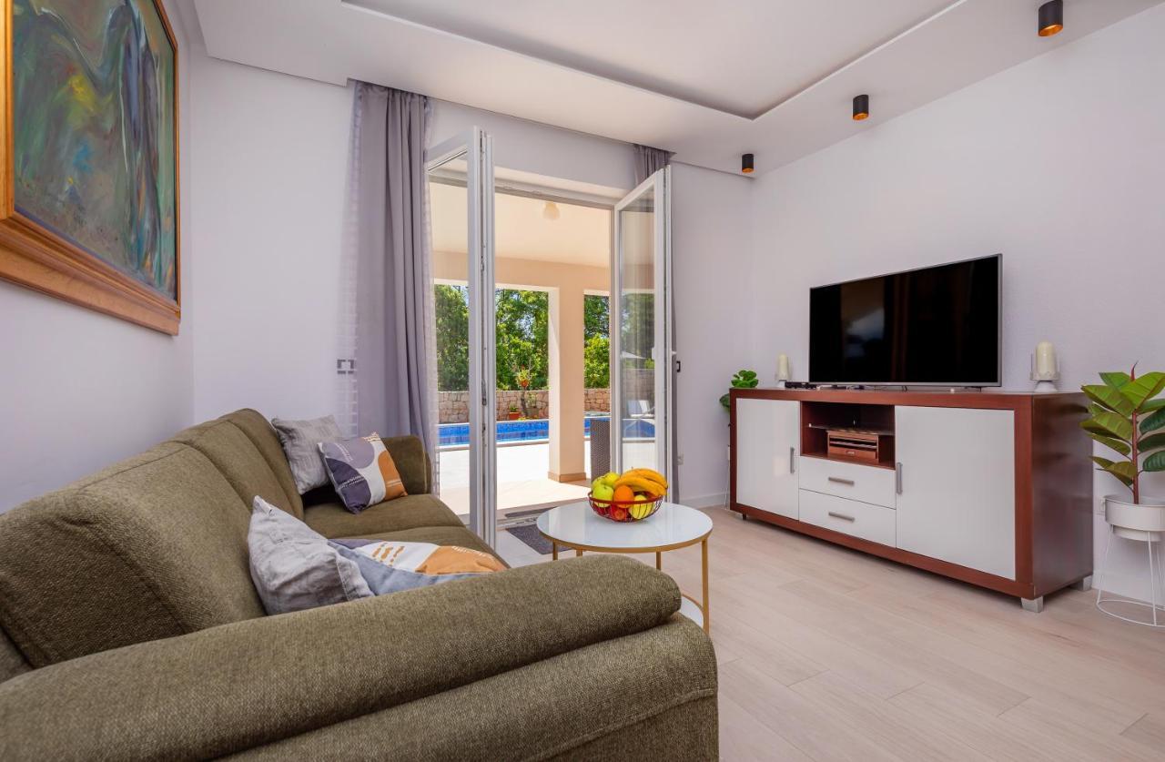 Apartment Holiday Home Doma, Cilipi Near Dubrovnik المظهر الخارجي الصورة