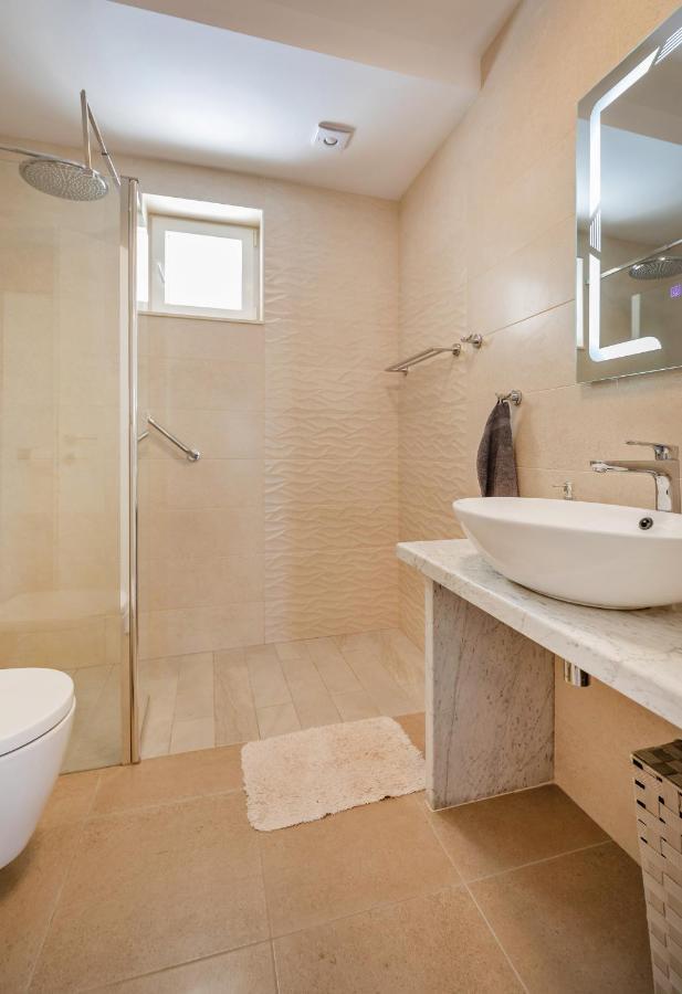 Apartment Holiday Home Doma, Cilipi Near Dubrovnik المظهر الخارجي الصورة