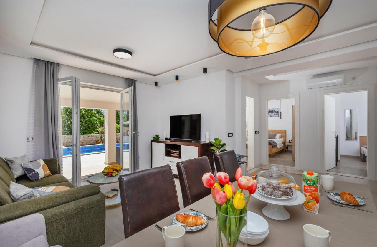 Apartment Holiday Home Doma, Cilipi Near Dubrovnik المظهر الخارجي الصورة