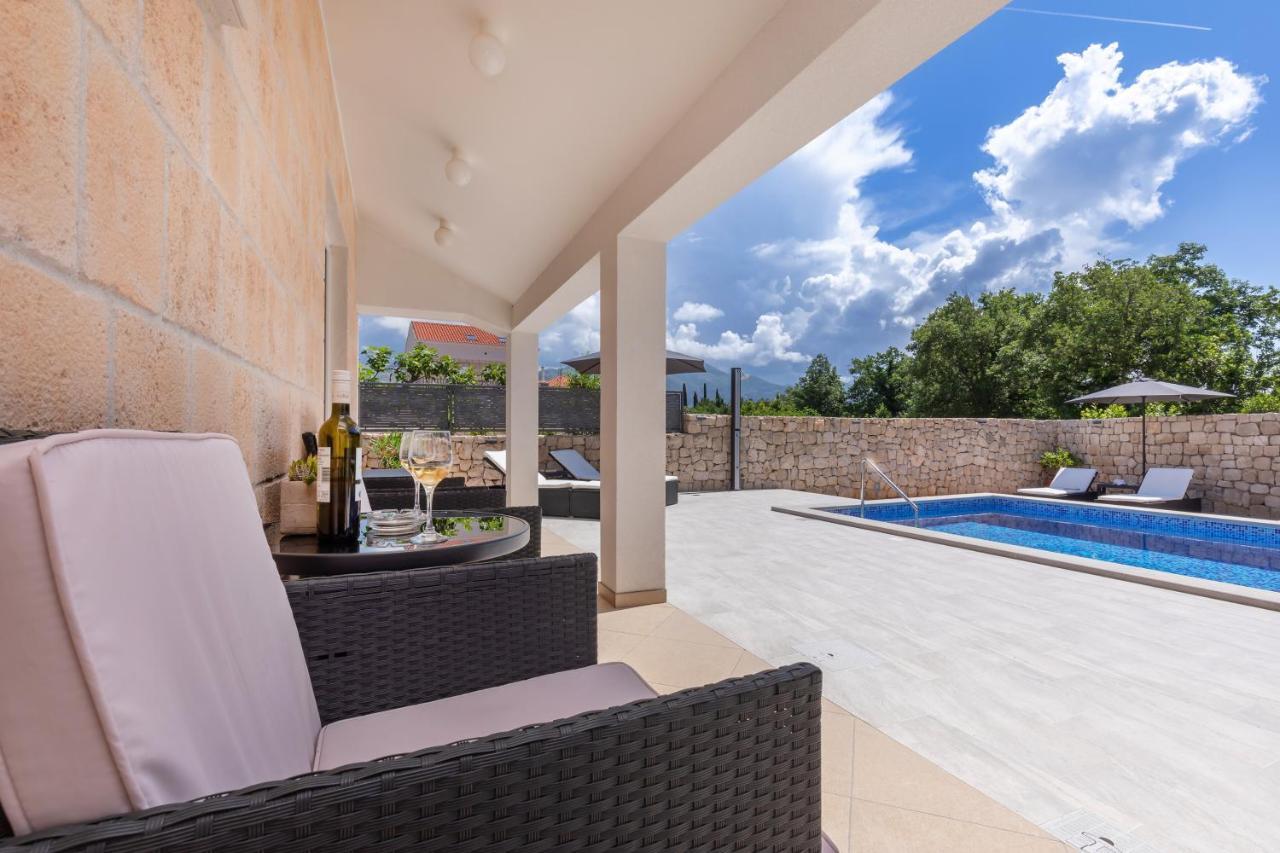 Apartment Holiday Home Doma, Cilipi Near Dubrovnik المظهر الخارجي الصورة