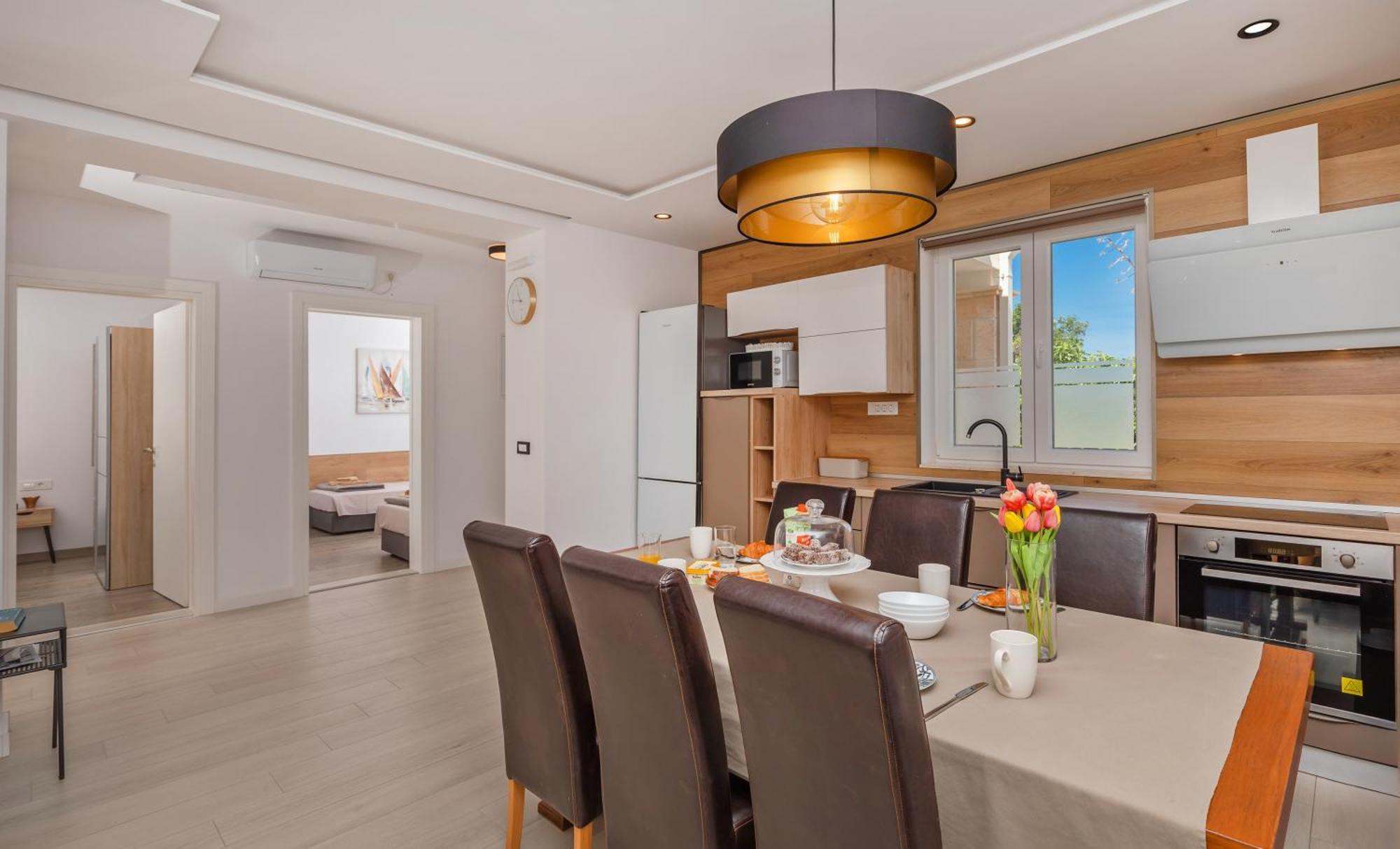 Apartment Holiday Home Doma, Cilipi Near Dubrovnik الغرفة الصورة